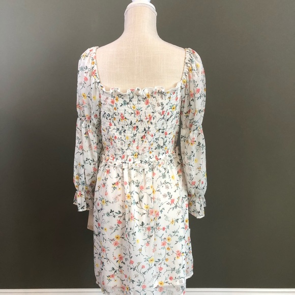 Charmed Hearts White Floral Dress Size XL - Picture 4 of 7